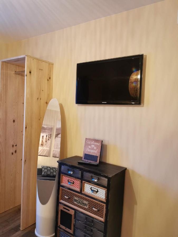 Chambres D'Hotes Chez Valerie Арет Екстериор снимка