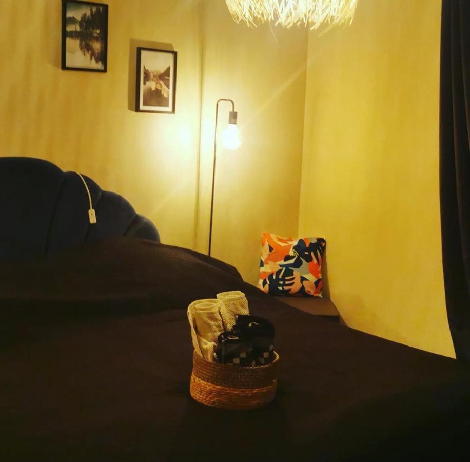 Chambres D'Hotes Chez Valerie Арет Екстериор снимка