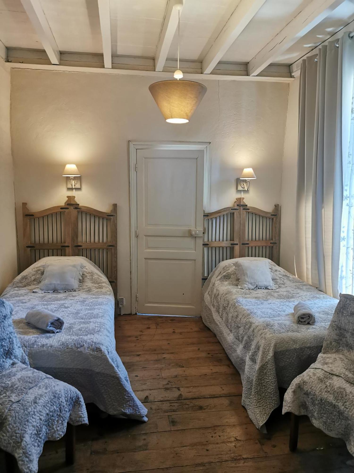 Chambres D'Hotes Chez Valerie Арет Стая снимка